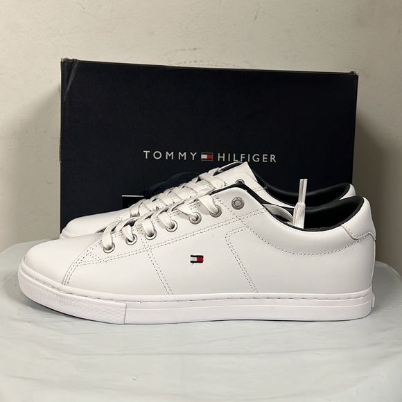 NIB - Tommy Hilfiger Flag Leather Sneaker, White - Multiple Sizes - Picture 8 of 16